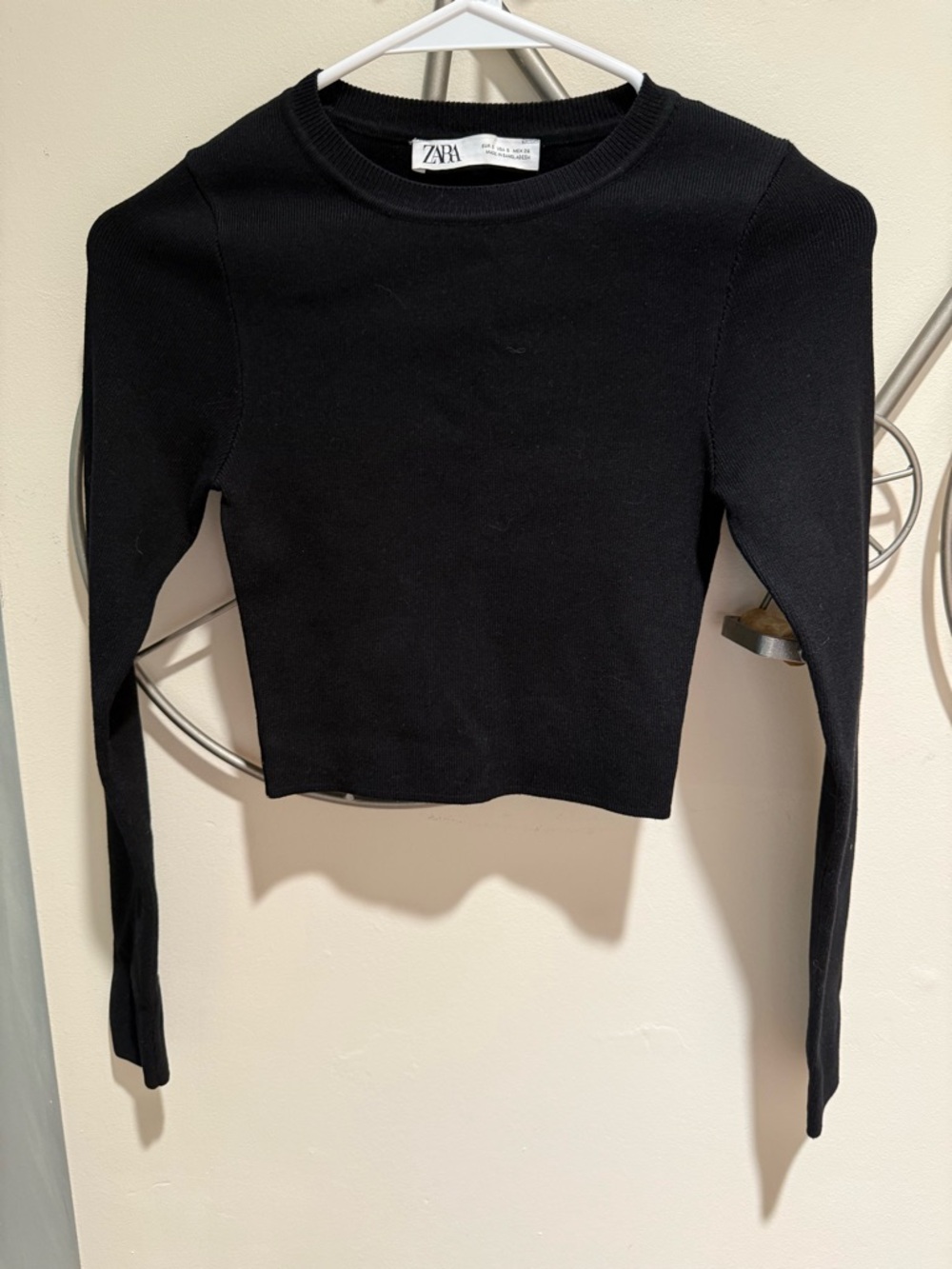 Zara Black Long Sleeve Cropped Sweater Size S